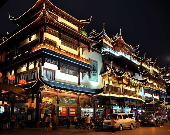 Southwestern corner of the Bazaar surrounding Yu Garden. Traditional Chinese architecture and hawking of typical tourist goods galore.